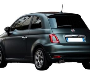 Rear view of the Fiat 500 which can be leased with bad credit