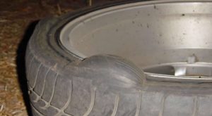 Tyre-blowout- Tyre blowout